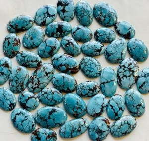 Top Qualité Magnasite Turquoise Gemme Magnésite Turquoise Cabochon Pour Bijoux Pendentif À La Main En Gros En Vrac Cabochon - Product Image 4