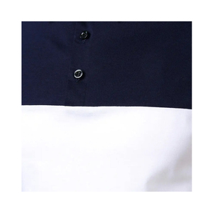 Polo de Manga Corta Personalizado para Hombre, Diseño Casual de Punto con Bloques de Color, Cierre de Botones, Tejido Sólido con Detalles en Azul Marino, Blanco y Rojo - Product Image 3