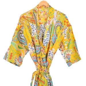 Bata Kimono de Algodón Suave y Transpirable con Estampado Digital de Dibujos Animados para Mujer, Camisón de Verano Hecho a Mano con Cuello en V y Elástico, de Naaz Textile - Product Image 1