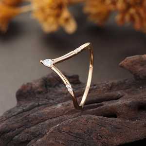 Anillo de Diamantes Marquise de Oro Rosa de 14K para Mujer, Anillo de Boda Minimalista - Product Image 2