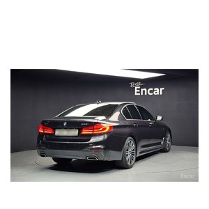 BMW Série 5 530i M Sport Plus avril 2019 113 058 km Norme d'émission Euro V Boîte de vitesses automatique Sièges en cuir Volant à gauche Arrière - Product Image 2