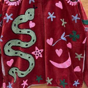 Luxury Red Velvet Embroidered Suzani <b>Jacket</b> With Snake Heart <b>Star</b> Pattern Stand Collar Boho Full Sleeve Autumn Outerwear - Product Image 2