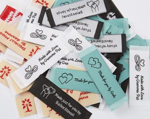 Étiquettes de vêtements en coton tissé Sew Here, forme rectangulaire, impression sérigraphique, lavables, bord coupé à chaud pour vêtements - Product Image 6