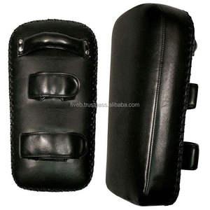 Cinq pads de frappe thaïlandais de qualité supérieure avec mousse haute densité et revêtement en cuir durable pour l'entraînement aux arts martiaux et la pratique du kickboxing - Product Image 2