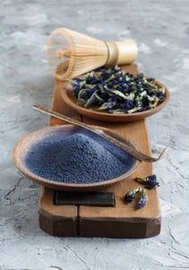INGRÉDIENT ALIMENTAIRE SAIN ET ÉCOLOGIQUE : Poudre de fleur de pois papillon séchée, colorant naturel pour boissons - Product Image 2