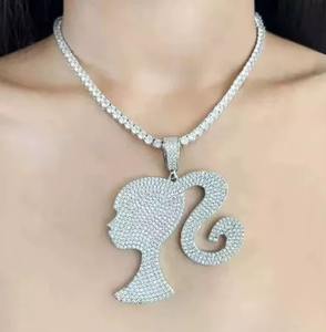 Pendentif Breloque Tête de Fille en Moissanite Véritable Ronde de 3,30 Carats, Plaqué Argent 925 - Product Image 2