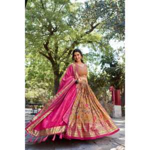 ชุดแต่งงานพิมพ์ลายผ้าไหม tussar & kalamkari lehenga choli กับ dupatta - Product Image 1