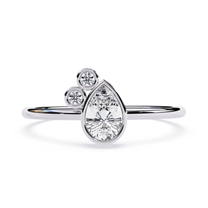Bague de fiançailles en platine avec diamant taille poire et diamants latéraux, certifiée GIA, bijoux classiques pour femmes - Product Image 1