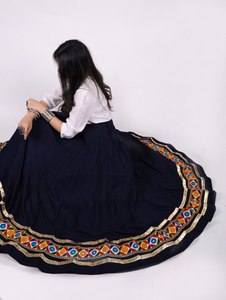 Robe Anarkali traditionnelle longue en coton blanc avec bordure rose, coupe ample, séchage rapide, pour femmes, tenue de mariage Inde Pakistan - Product Image 6
