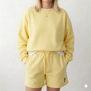 Ensemble haut à col montant et short pour femme, chaud, confortable, coupe décontractée, élégant, vêtements de tous les jours - Product Image 1