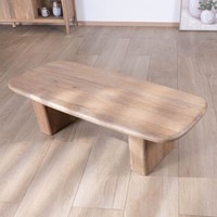 Table basse rectangulaire Vandana Golden Volume en bois de manguier au design épuré et minimaliste Orobie