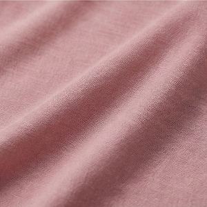 Hijab en Chiffon de Soie de Haute Qualité avec Tissu Respirant Effet Plume pour Femmes Musulmanes – Idéal au Quotidien et en Hiver - Product Image 6