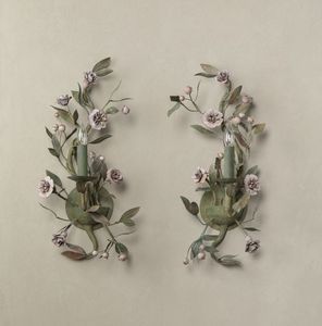 Elegant Metal Candle Wall Decorative Home Accent Iron Holder For Wedding Party And Festive Decoration - Product Image 2