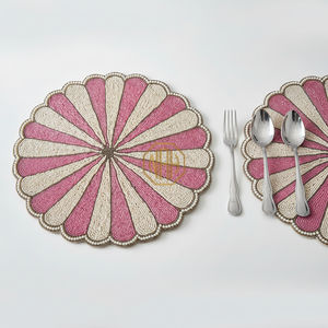 Manteles Individuales de Tela de Satén Bordados con Cuentas, Hechos a Mano, de Lujo, Personalizados NOORIMS AKBAR HANDICRAFTS, Venta al Por Mayor - Product Image 3