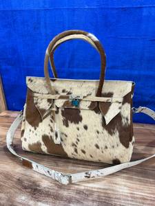 Cowhide Leather Flap Casual Tote <b>Bag</b> <b>Lock</b> Closure Removable Strap Women's Animal Print Large Capacity Daily Use - Product Image 2
