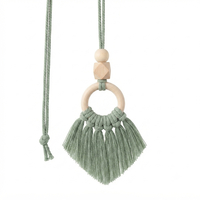 Ensemble suspendu tendance en macramé beige avec plumes et feuilles, perles en bois, fait main, style bohème, pour mur, porte, miroir de voiture, décoration intérieure, cadeau, accent de pièce
