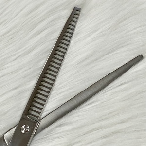 Tijeras Profesionales Ecológicas para Adelgazar el Pelo de Mascotas, Herramientas de Peluquería Canina de Acero Inoxidable de 7.0 Pulgadas - Product Image 5