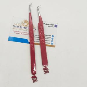 Pince à épiler professionnelle personnalisée en forme de botte pour extensions de cils, en acier inoxydable, avec pointe en fibre pour une prise ferme - Product Image 3