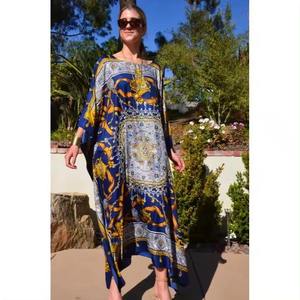 Kaftan en soie florale léger Ethinic Craft Hub pour femmes, idéal comme paréo de maillot de bain, fabriqué en Inde - Product Image 3