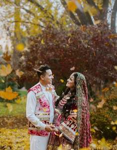 ชุดเดรสสไตล์อัฟกันคูชีสำเร็จรูปสำหรับผู้หญิง ความยาวระดับเข่า พร้อมเสื้อกั๊กเข้าชุดสำหรับผู้ชาย รุ่นปี 2026 แบบสั่งทำพิเศษ - Product Image 5