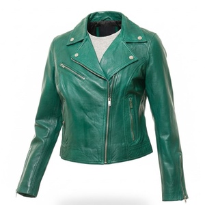 Chaqueta de cuero para mujer de alta costura, pieza de lujo contemporánea diseñada para elevar el estilo diario con una estética moderna y audaz. - Product Image 1