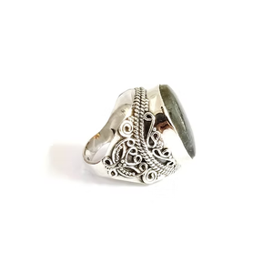 Handcrafted <b>Labradorite</b> Gemstone <b>Ring</b> 925 Sterling Silver Designer Oval Stone Jewelry Wholesale Jewelry - Product Image 3