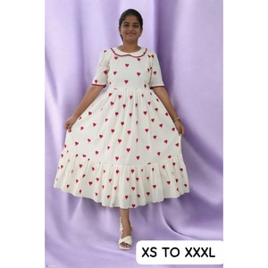 NOUVELLE ARRIVÉE FIL DE COTON TRAVAIL SEULEMENT ROBE BLANC CASSÉ - Product Image 1