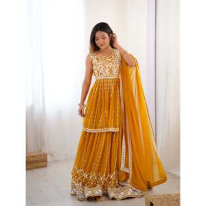 Diseñador Party Wear Top-Bottom y Dupatta con hilo y secuencia de trabajo Talla XL - Product Image 1