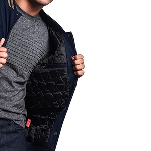 Blouson universitaire en laine dorée personnalisé pour hommes, nouveau design, style streetwear, sans capuche, pour l'hiver, vente en gros - Product Image 5