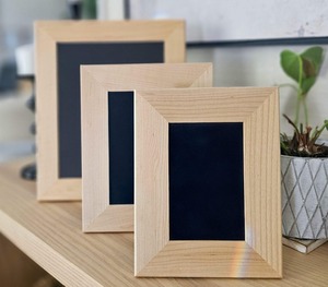 Ensemble de 3 cadres photo modernes en bois foncé, rectangulaires, verticaux, pour table - Product Image 3