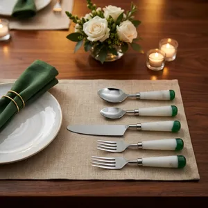 Ensemble de couverts de cuisine jetables écologiques pour la rentrée scolaire avec manches en pierre marbrée et lames en acier inoxydable - Product Image 3