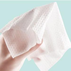 Nettoyant visage hypoallergénique, lingettes humides faciles à utiliser avec étiquette privée pour peaux sensibles - Product Image 1