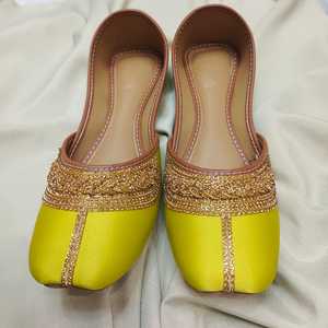 OEM ODM Handmade Ladies Khussa <b>Shoes</b> Traditional Pakistani Embroidery Khussa Anti-Slippery Comfortable Flat <b>Shoes</b> for Women - Product Image 5