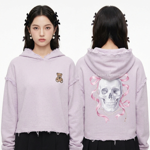 Sudadera con capucha rosa de 400GSM de alto gramaje para mujer, con gráfico de calavera de donut, manga con recorte de corazón de pedrería, estilo streetwear en colores pastel - Product Image 5