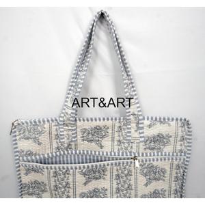 Bolso Moderno y Elegante para Portátil, Hecho a Mano, 100% Algodón, Estampado a Bloque, Cierre de Cremallera, Grande, Transpirable y Ligero - Product Image 4