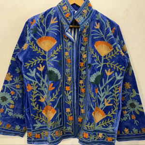Veste d'hiver réversible en coton matelassé Kantha à imprimé floral numérique indien pour femmes et filles, écologique et respirante - Product Image 5