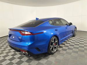 C-ia St-in-ger GT1 RWD 2021 Usado en Buenas Condiciones - Product Image 3