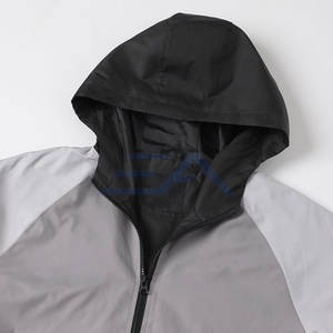 Chaquetas Cortavientos de Invierno Personalizadas con Cuello Alto y Logotipo Frontal, MOQ Bajo, Alta Calidad, Transpirables y Ecológicas - Product Image 6