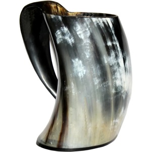 Mugs à boire en corne de viking, faits à la main, écologiques, 100% naturels, accessoires pour boissons. - Product Image 1