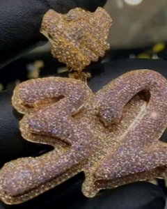 จี้เพชรโมอิสซาไนต์แบบกำหนดเองได้ ผ่านการทดสอบคุณภาพเพชร สำหรับผู้ชาย สไตล์ฮิปฮอป เงินแท้ 925 ประดับเพชรเต็มชิ้น เหมาะสำหรับเป็นของขวัญ - Product Image 1