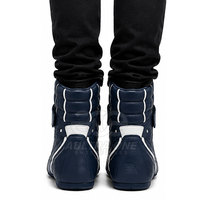 Chaussures de karting confortables pour pilotes, légères, avec empeigne en cuir véritable, semelle extérieure en caoutchouc, ajustement sûr, excellente adhérence.