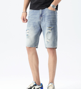 Shorts Bermuda en jean déchiré pour homme, taille mi-haute, fermeture boutonnée, style décontracté, bleu clair, tissu en coton tissé - Product Image 5