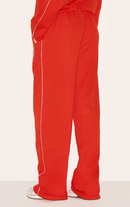 Women's Red Full Sleeve Tracksuit <b>Set</b> Crew Neck Loose Fit Solid Color Casual <b>Lounge</b> Wear With Side Pockets - Product Image 3