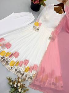 Nouvelle collection de robes de créateurs en faux georgette avec broderies et dupatta, robe Anarkali entièrement cousue et prête à porter. - Product Image 4