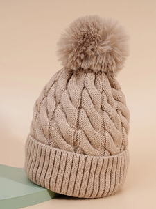 Bonnet d'hiver tricoté en acrylique 100% 85G, personnalisé avec logo brodé, vente en gros - 70 couleurs unies, prêt à expédier - Product Image 1