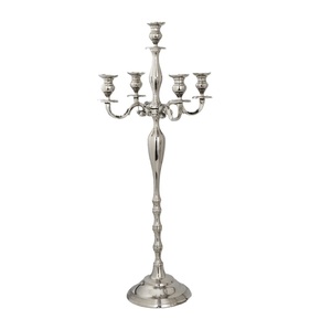 Candelabro de Lujo Plateado de 5 Luces, Estilo Neoclásico Vintage, Portavelas de Cinco Brazos, Elegante Centro de Mesa para Bodas - Product Image 3