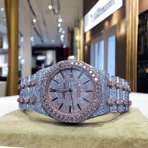 นาฬิกาดำน้ำผู้ชายแบบกลไกคุณภาพสูงสั่งทำขายส่ง ประดับเพชรโมอิสซาไนต์และเพชรแท้ พร้อมเครื่องทดสอบเพชร  กันน้ำได้ - Product Image 1