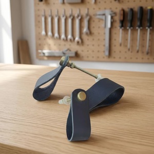 Poignées de tiroir et de porte en cuir et métal de style moderne de luxe européen pour armoire, cuisine, commode, maison, bureau - Product Image 1