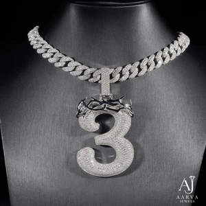 Colgante de Moissanita Número 3 Color Plata con Circonita Cúbica y Cadena para Hombre, Estilo Urbano - Product Image 4
