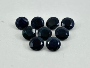 Saphir noir facetté de forme ronde, pierres précieuses en vrac, tailles assorties de 1,5 mm à 5,75 mm, lot calibré pour la fabrication de bijoux - Product Image 5